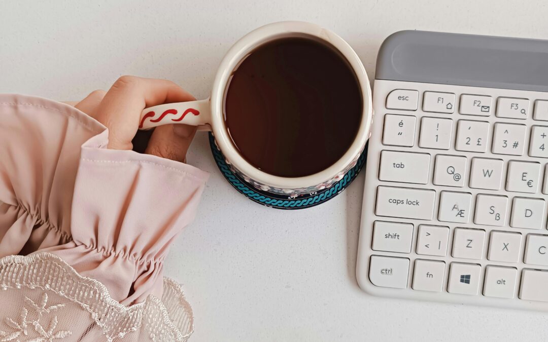 Análisis del Rol de la Mujer en Tecnología: De los Orígenes a las Redes de Colaboración Actuales